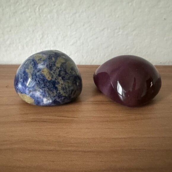 Polished Sodalite & Bloodstone Display Stones – Natural Crystal Set - Picture 4 of 13